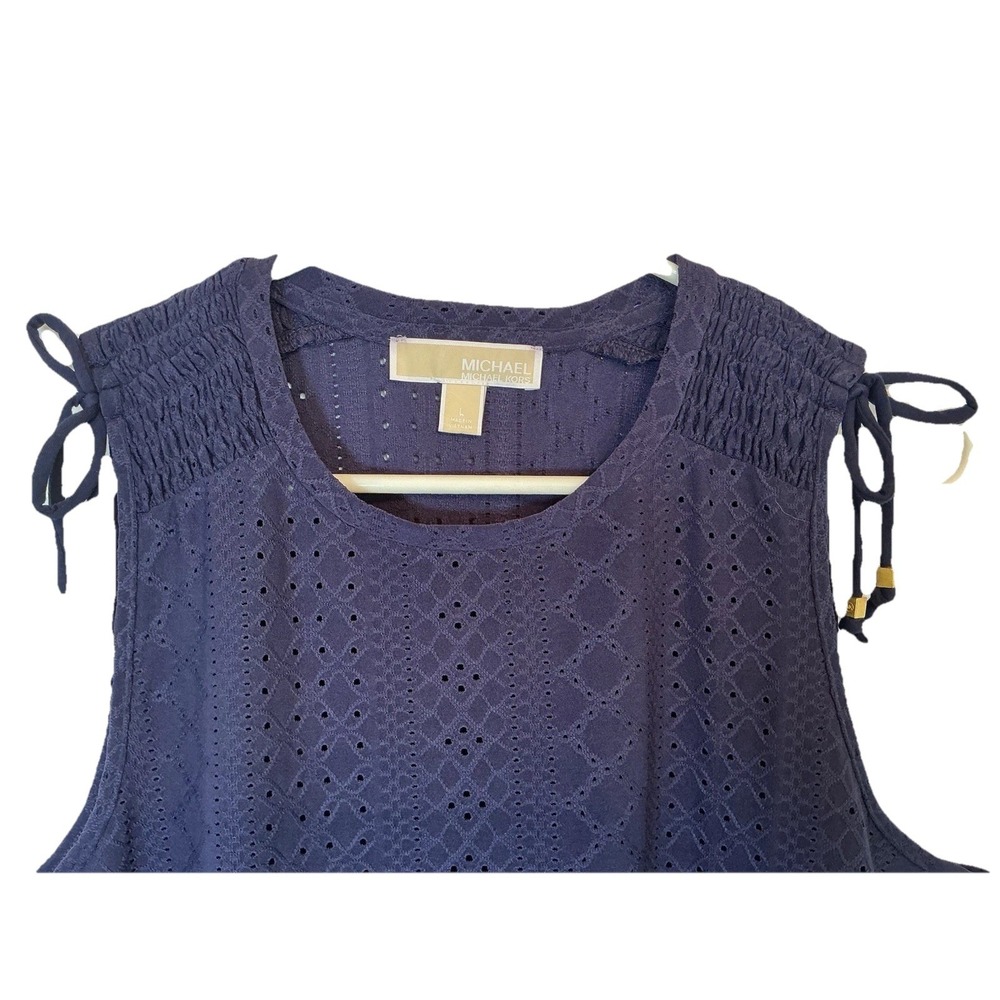 Michael Kors Stretch Women's Sleeveless Top Navy Blue Eyelet Ruffle Hem Size L - Picture 2 of 9